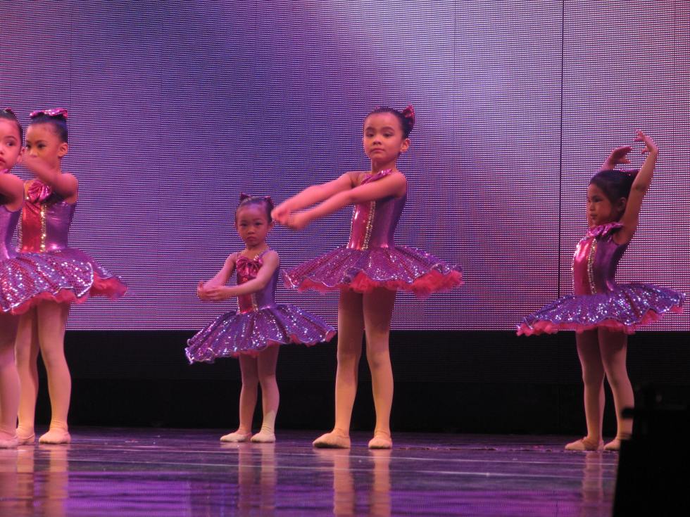 Thierri Aguilar, Ballerina